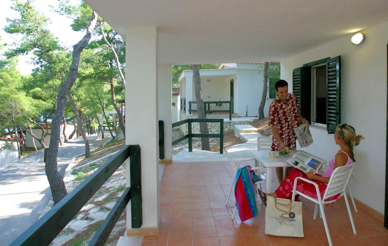 Gattarella Family Resort Puglia - Self Catering Accommodations In The Pinewood Vieste Exterior photo